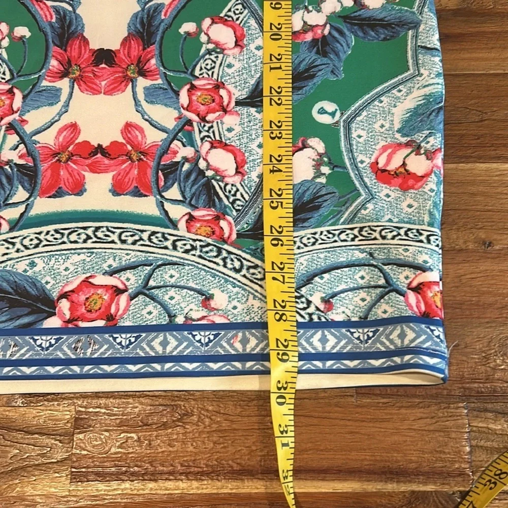 Akira bell sleeve floral dress size L - Picture 8 of 10